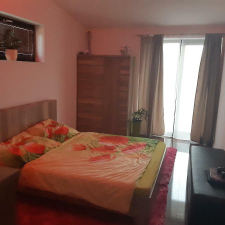 Apartment Pharamis Bešeňová Extérieur photo