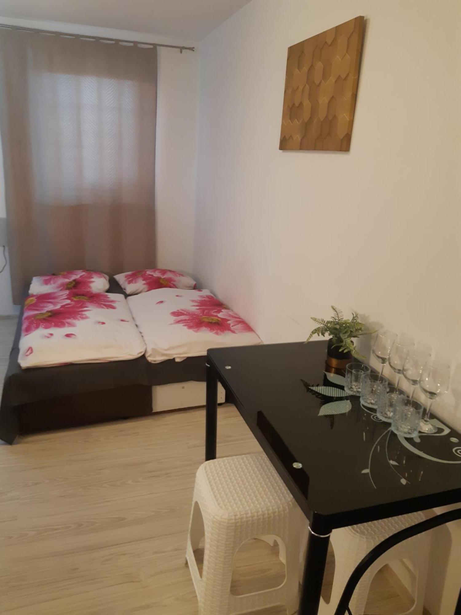 Apartment Pharamis Bešeňová Extérieur photo