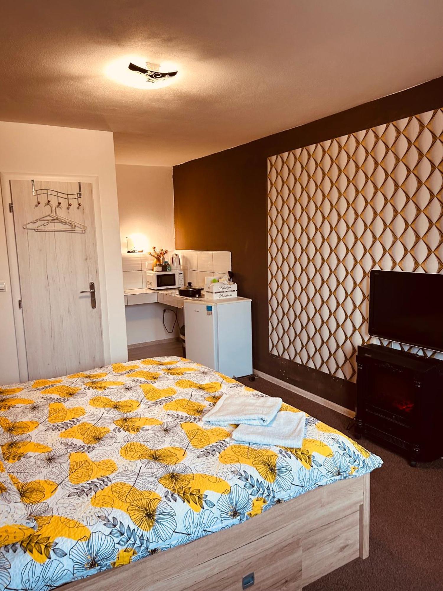 Apartment Pharamis Bešeňová Extérieur photo